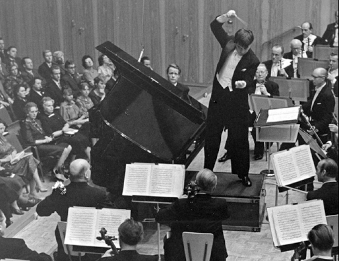 Das erste konzert der reihe ›rias stellt vor‹ am 3.11.1959 mit dem pianisten anton kuerti und dirigenten christoph stepp. bild: deutschlandfunk kultur